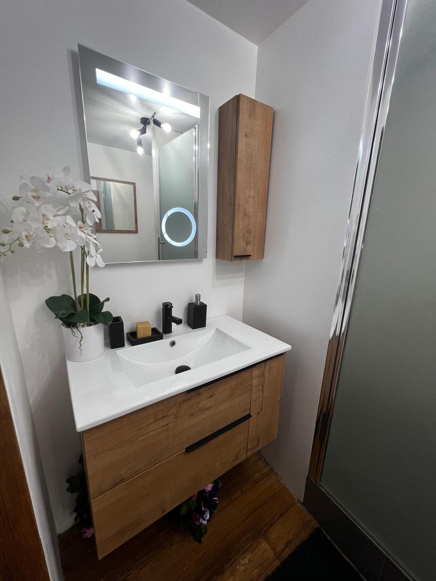 Appartement Moderne Et Chaleureux Briançon Extérieur photo